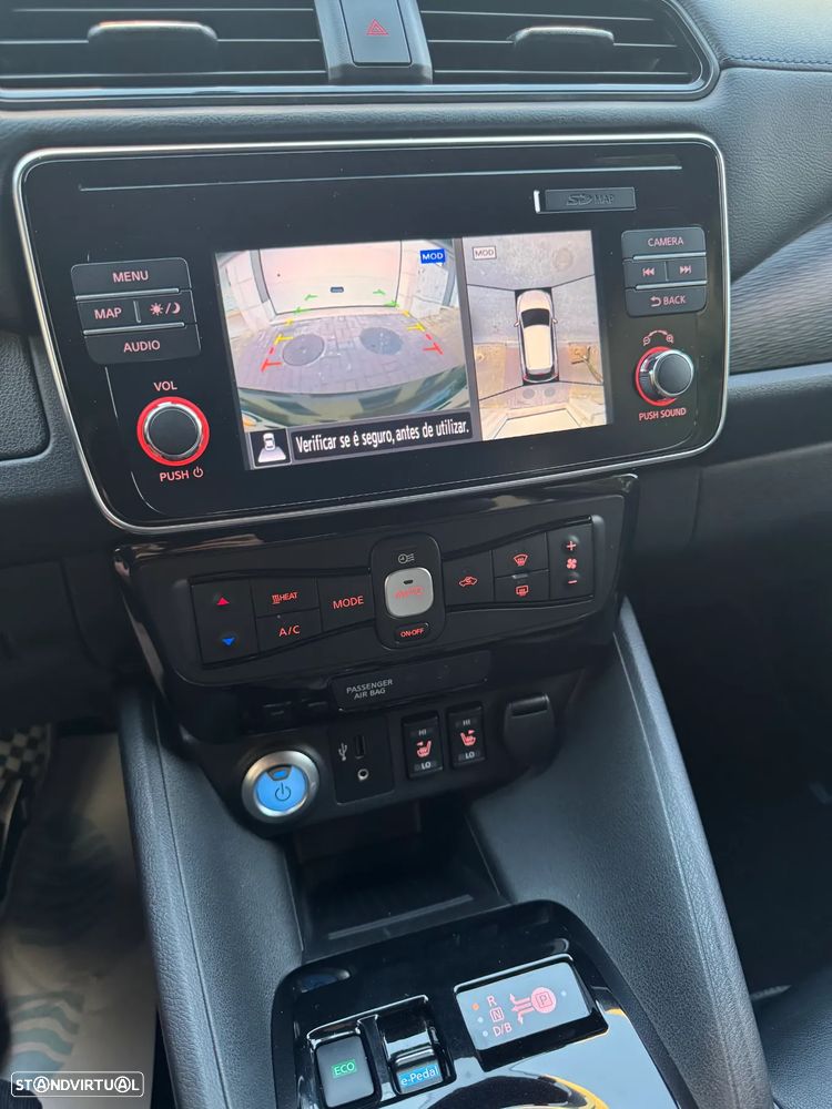Nissan Leaf Tekna ProPilot Park - 13