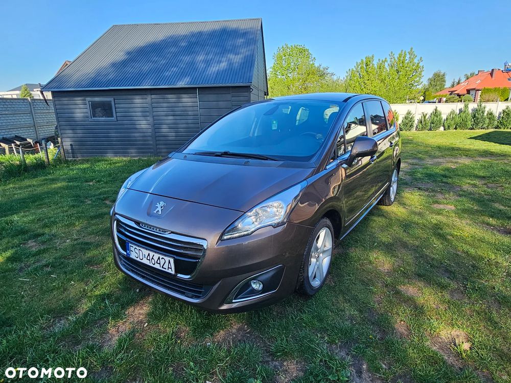 Peugeot 5008 120 VTi Premium - 2