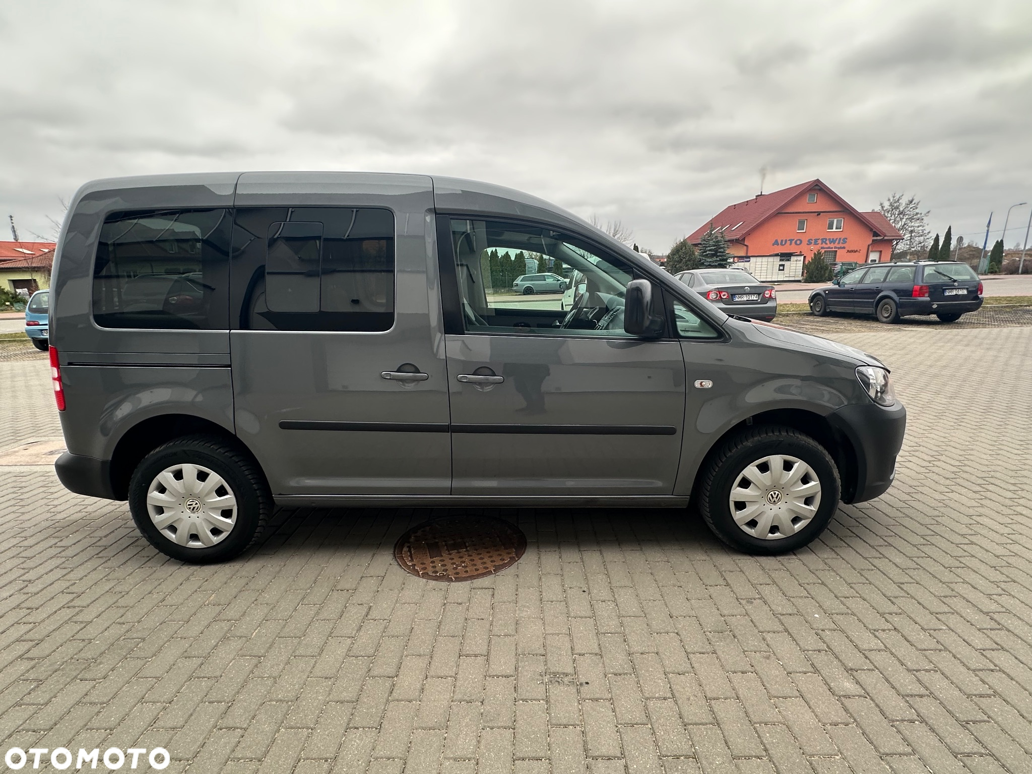 Volkswagen Caddy 1.6 TDI Comfortline - 12
