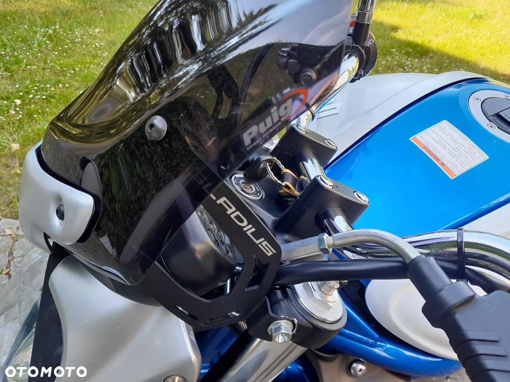 Suzuki Gladius - 5