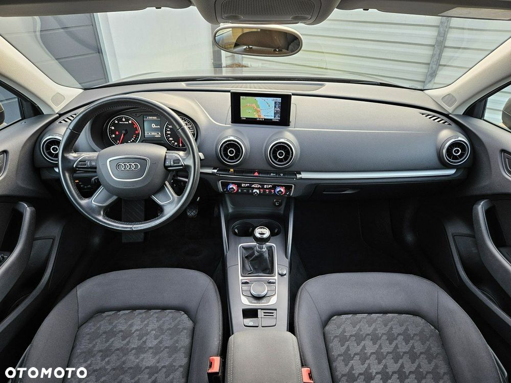 Audi A3 Sportback 1.4 TFSI Attraction - 29