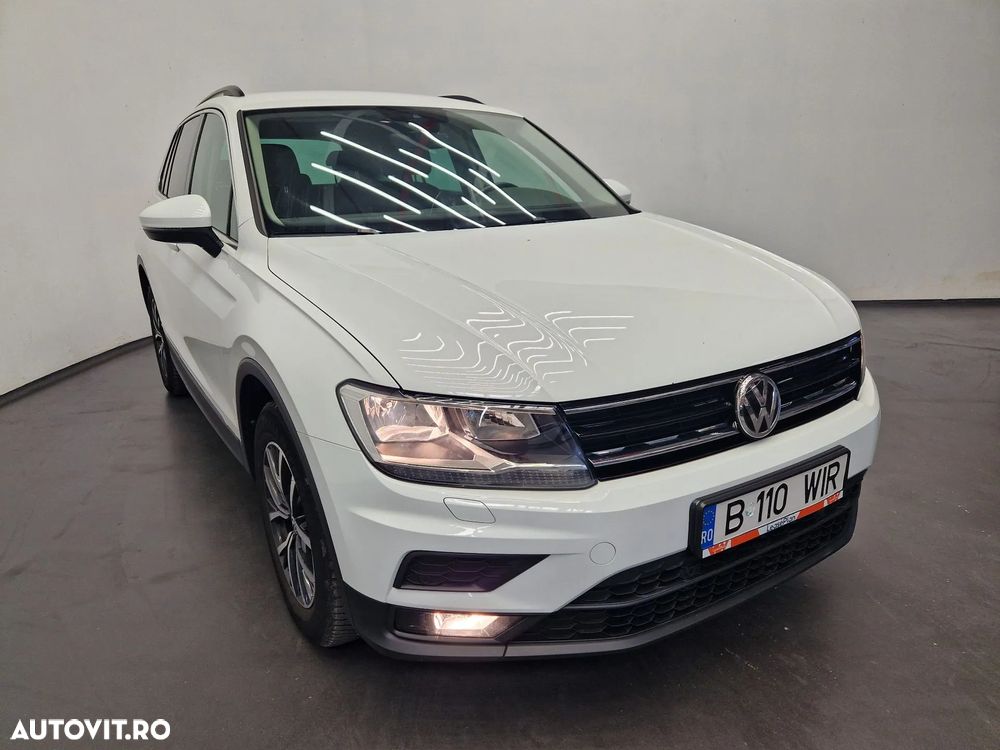 Volkswagen Tiguan - 2