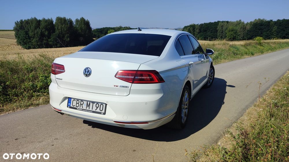 Volkswagen Passat 1.8 TSI BMT Highline - 22