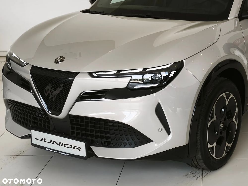 Alfa Romeo Junior 1.2 mHEV Sprint eDCT - 2