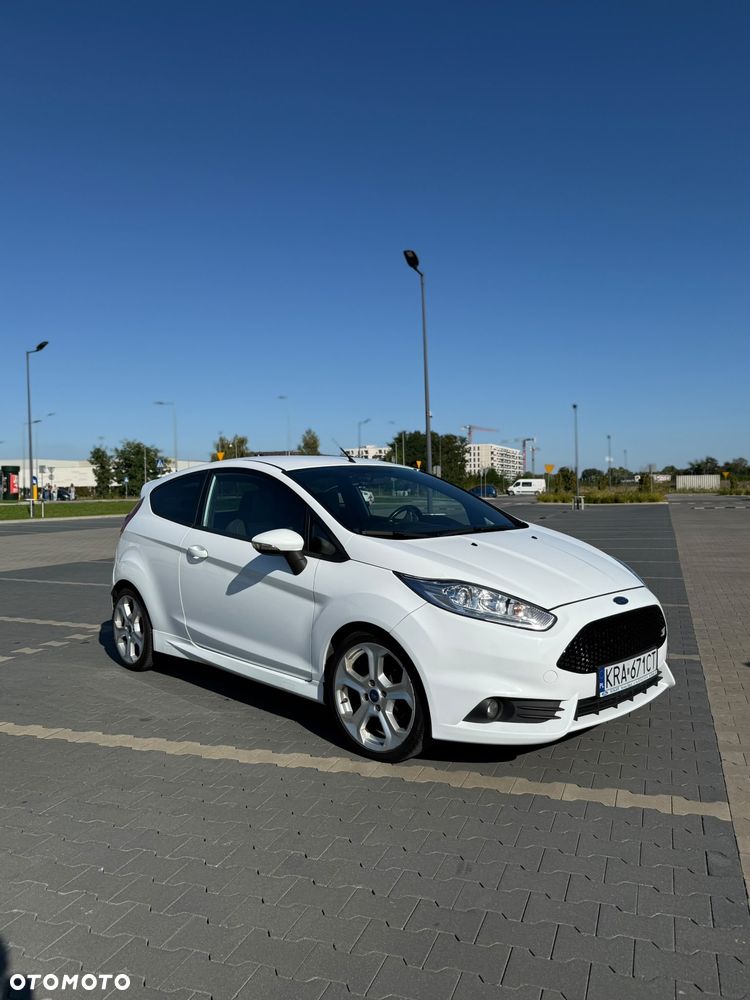 Ford Fiesta 1.6 EcoBoost ST - 2