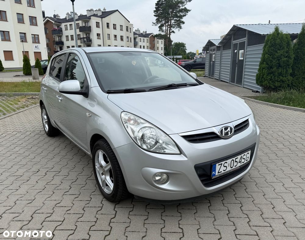 Hyundai i20 1.2 Comfort - 11
