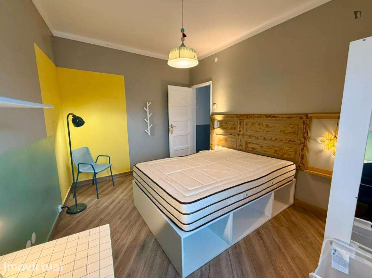 Quarto - localizado em Santarem - Grande imagem: 5/13