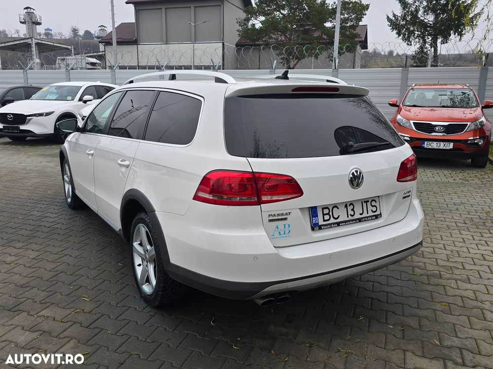 Volkswagen Passat Alltrack 2.0 TDI 4Motion BlueMotion Tec - 3
