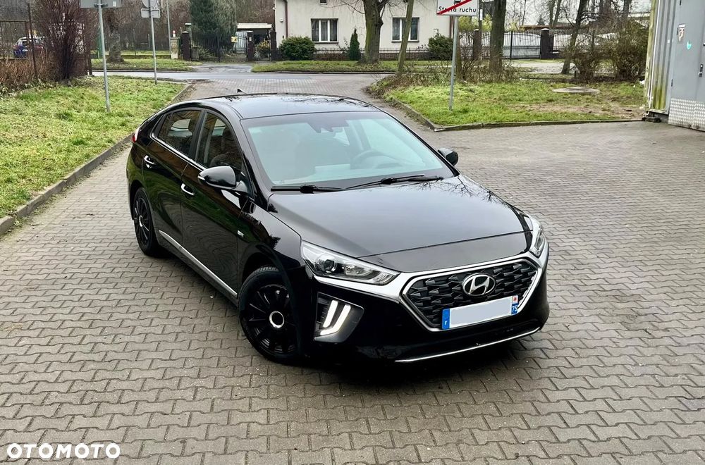 Hyundai IONIQ Hybrid Business - 2