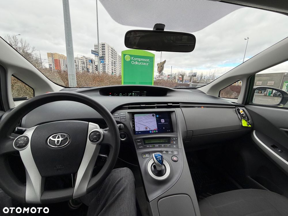 Toyota Prius - 3