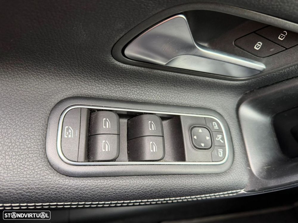 Mercedes-Benz CLA 250 - 40