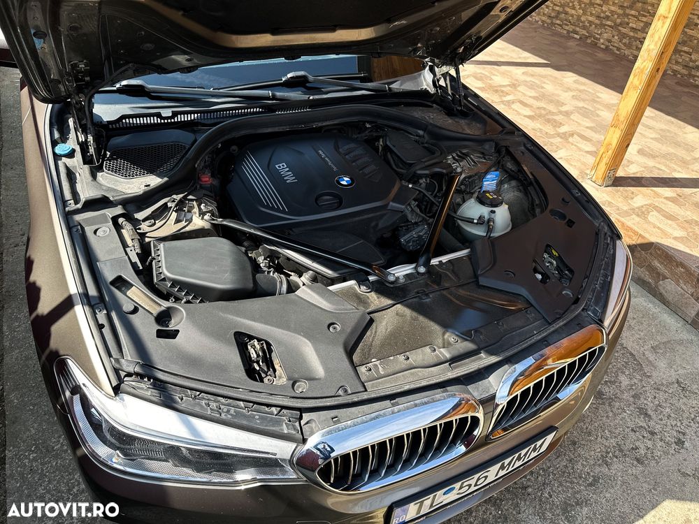 BMW Seria 5 520d AT - 20