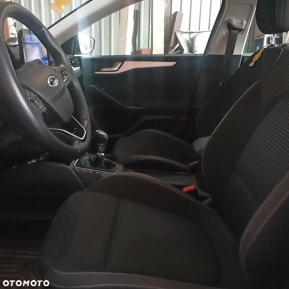 Ford Focus 1.0 EcoBoost Connected - 10
