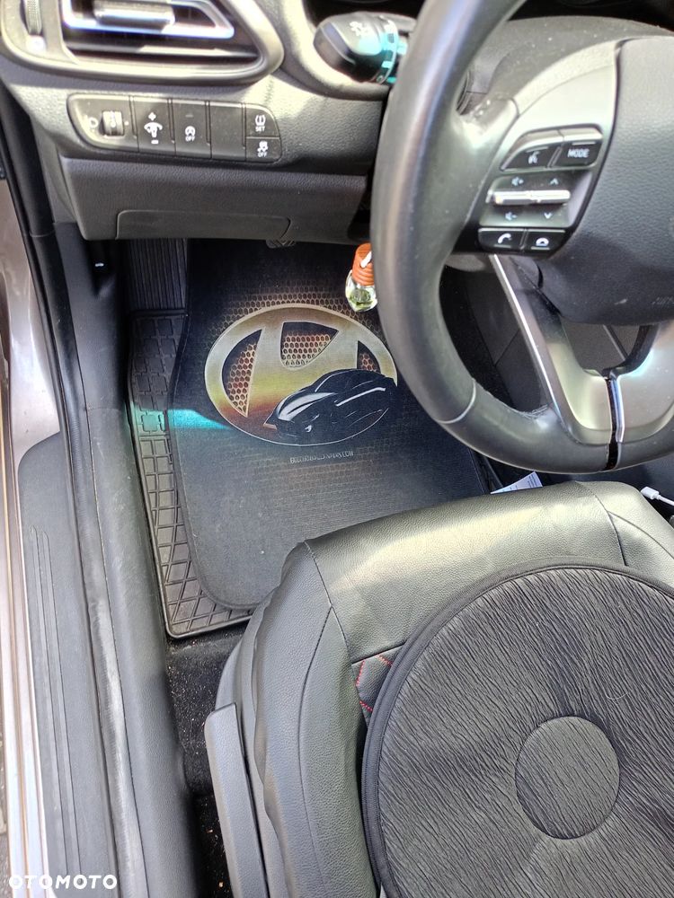 Hyundai i30 1.5 DPI Comfort - 9