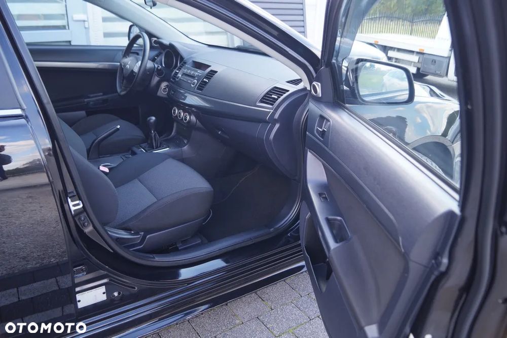 Mitsubishi Lancer 1.8 Instyle - 25