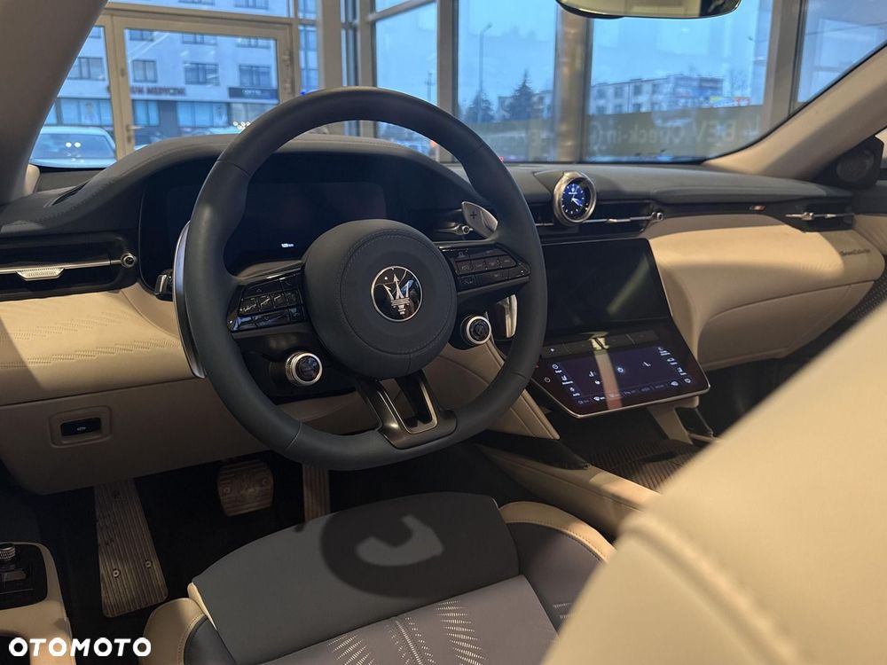Maserati GranCabrio - 13