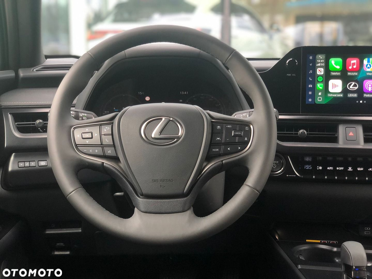 Lexus UX - 14
