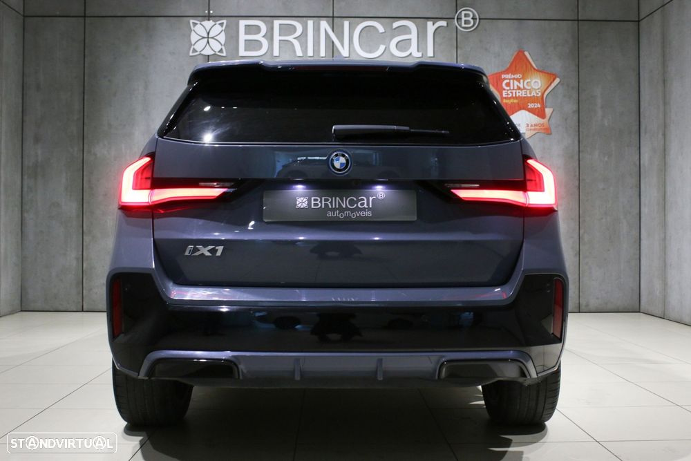 BMW iX1 xDrive30 Pack Desportivo M - 15