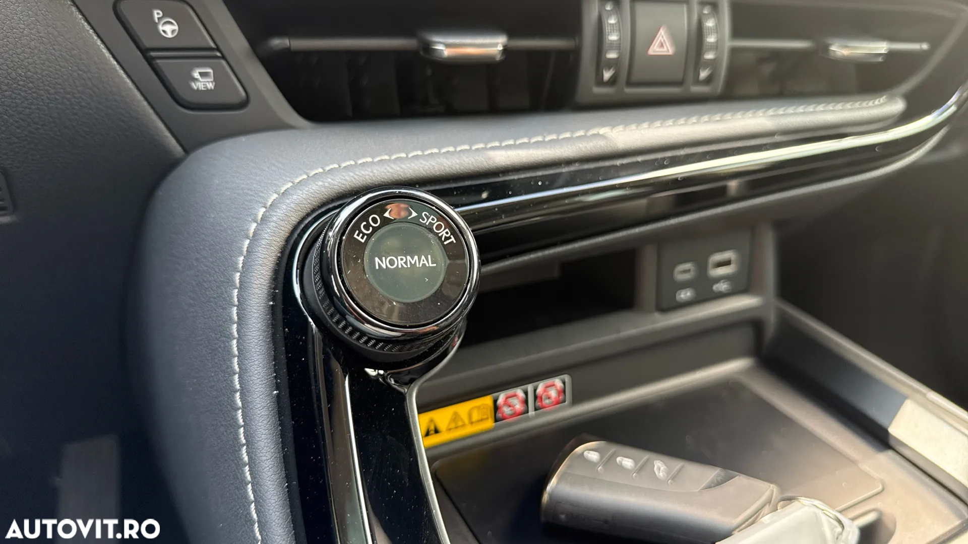 Lexus Seria NX 350h AWD CVT HEV Luxury - 32