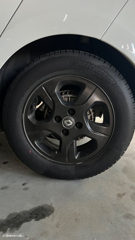 Renault Clio Sport Tourer (Energy) dCi 90 Bose Edition - 18