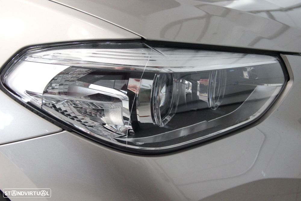 BMW iX3 Impressive - 11