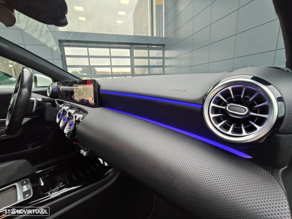 Mercedes-Benz A 250 e - 4