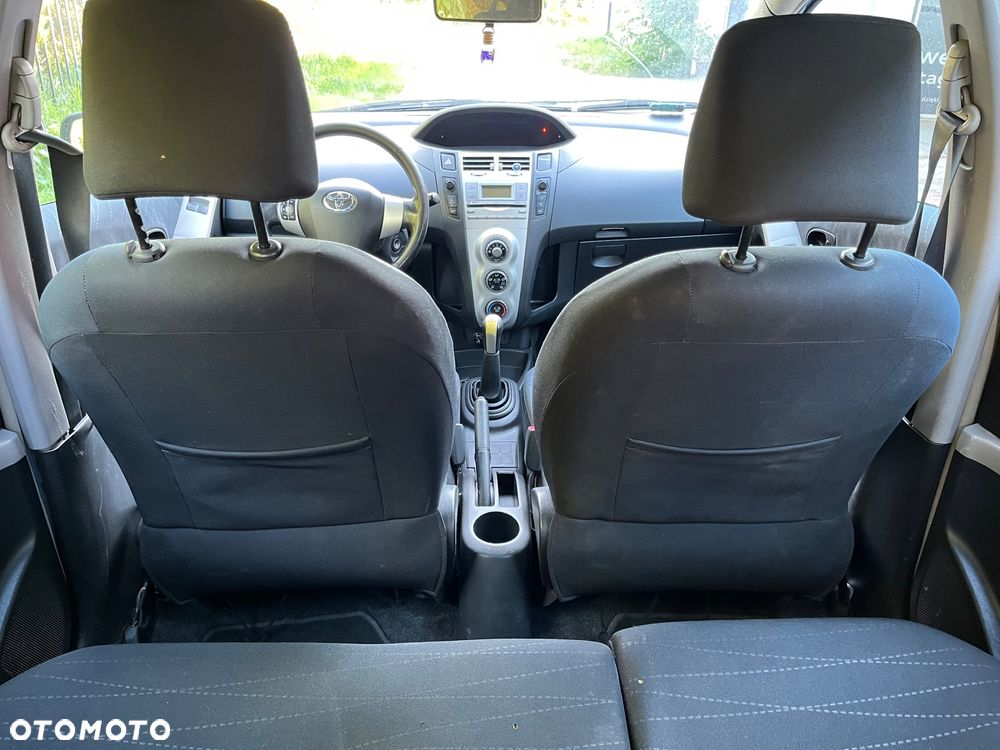 Toyota Yaris 1.4 D-4D Terra A/C - 12