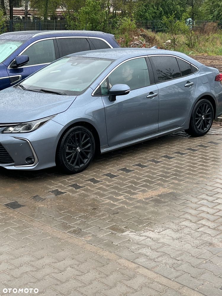 Toyota Corolla - 1