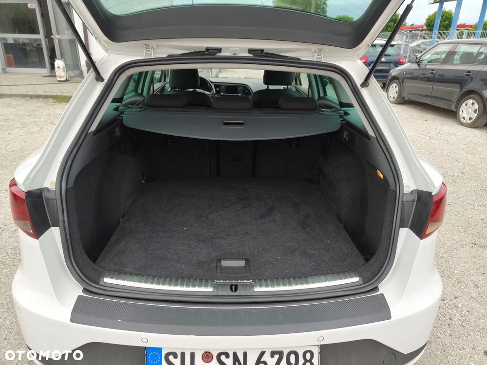 Seat Leon 2.0 TDI DPF Ecomotive DSG FR - 13