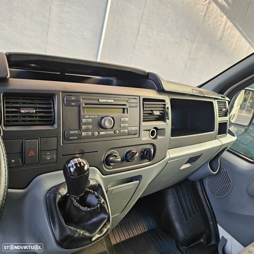 Ford Transit - 12