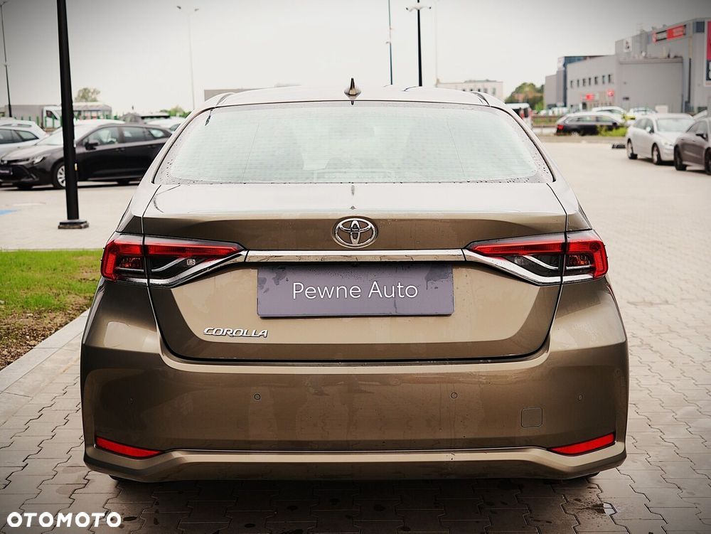 Toyota Corolla - 4