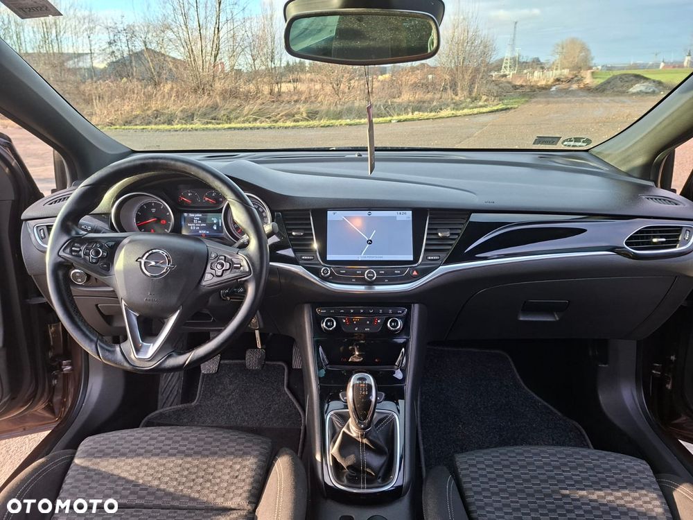 Opel Astra 1.4 Turbo Business - 12