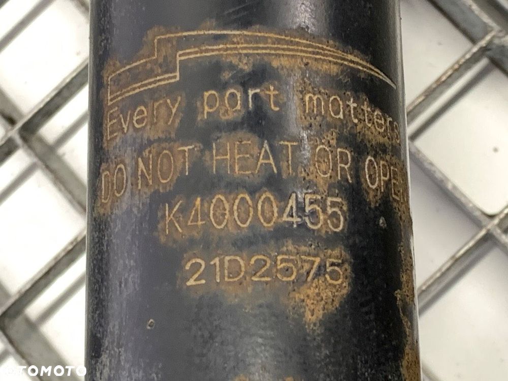 AMORTYZATOR LEWY PRZÓD ZE SPRĘŻYNĄ  VW GOLF IV (1J1) 1997 - 2008 1.4 16V 55 kW [75 KM] benzyna - 4