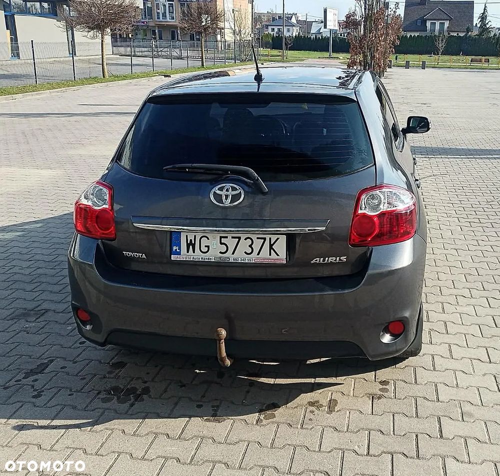 Toyota Auris 1.4 D-4D Terra - 6