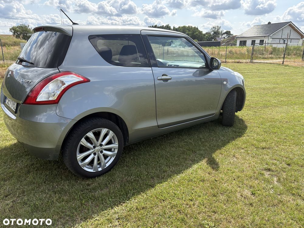 Suzuki Swift - 3