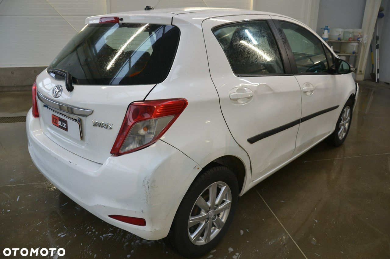Toyota Yaris - 7