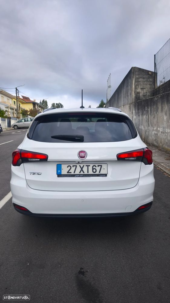 Fiat Tipo Station Wagon 1.6 M-Jet Lounge Tech - 3