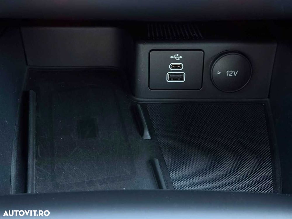 Ford Kuga - 26