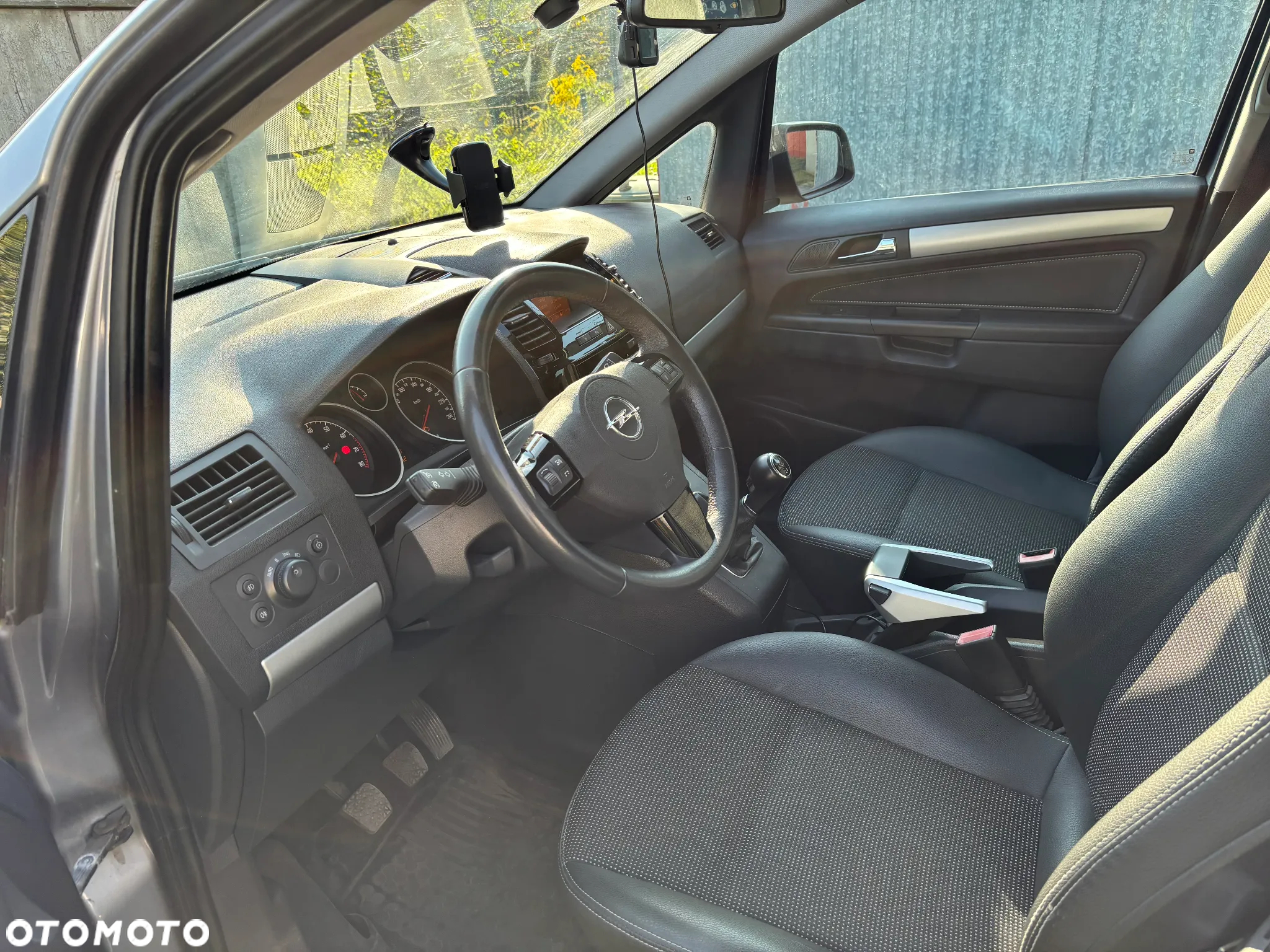 Opel Zafira 1.8 Cosmo - 5