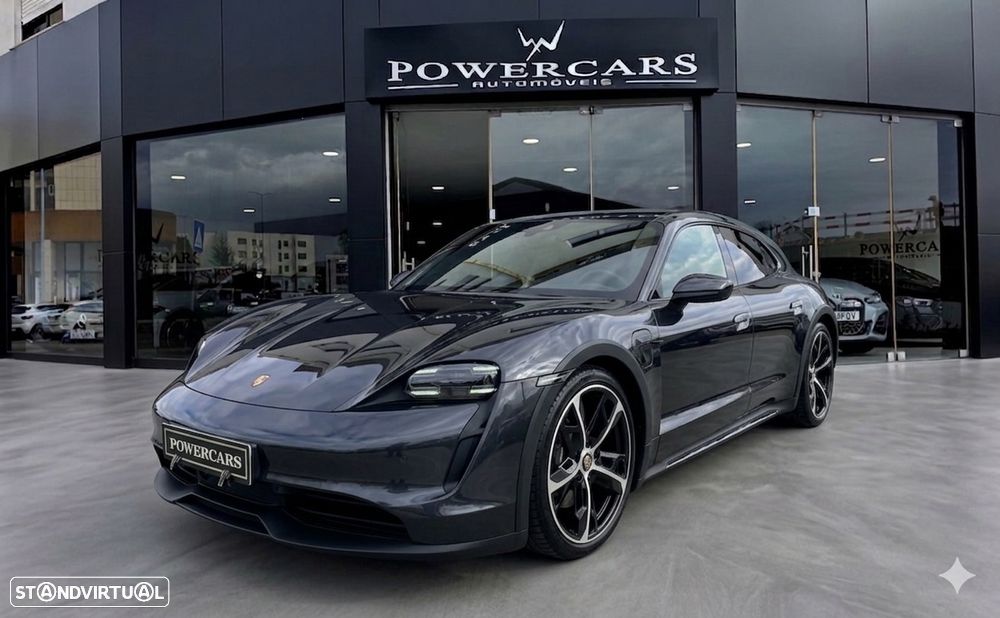 Porsche Taycan Cross Turismo 4 - 3