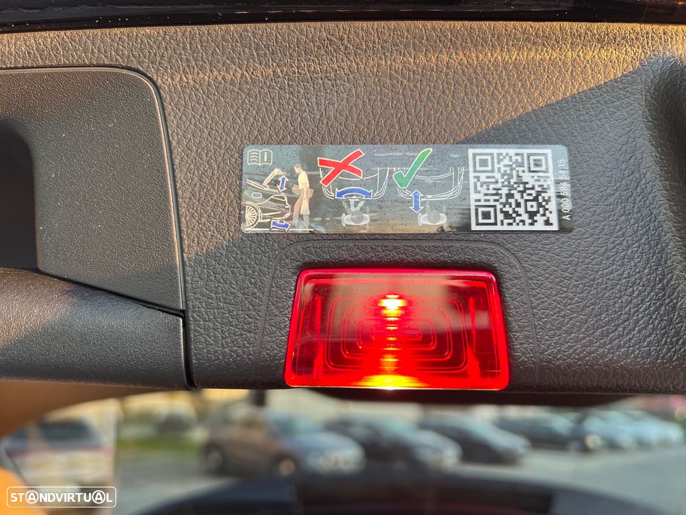 Mercedes-Benz EQA 250+ Progressive - 8