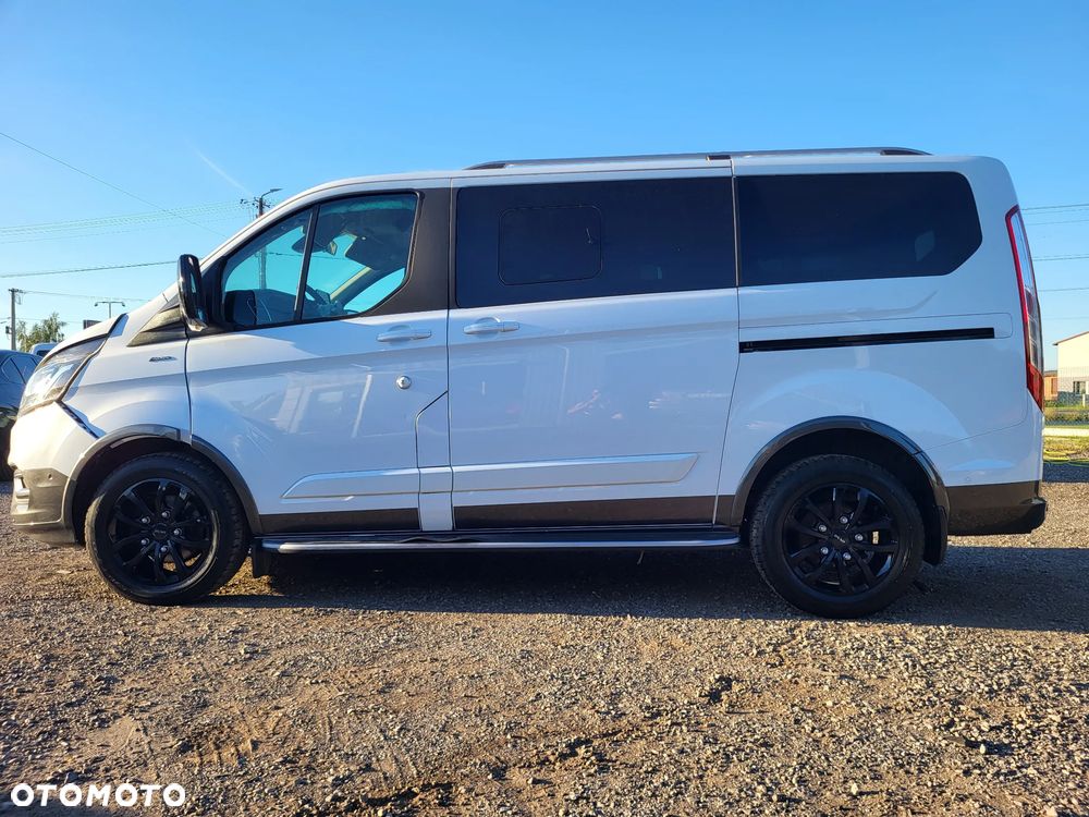 Ford Tourneo Custom - 4