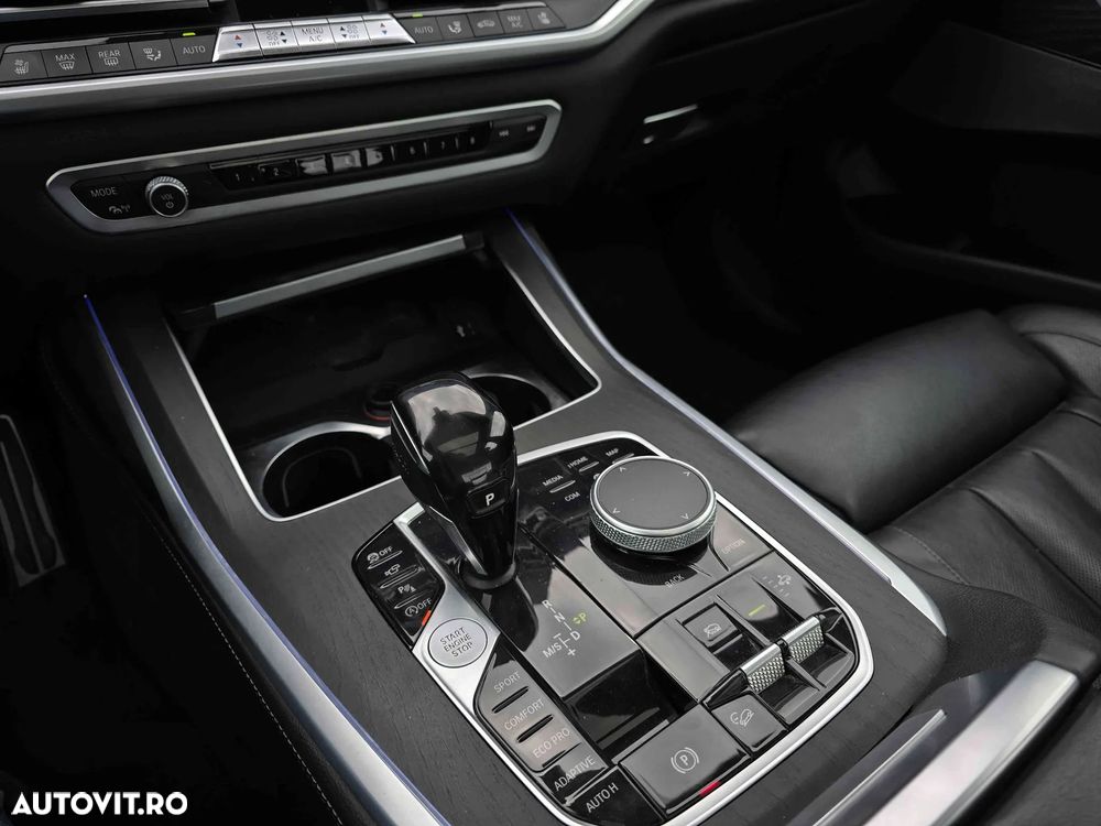 BMW X7 - 16