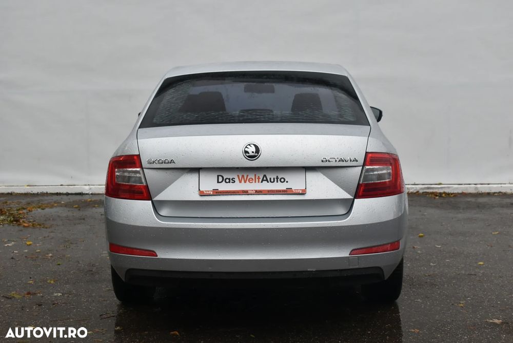 Skoda Octavia 1.6 TDI ELEGANCE - 5
