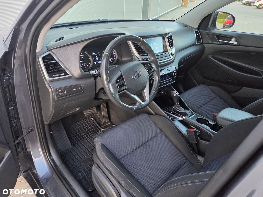 Hyundai Tucson blue 1.7 CRDi 2WD DCT Advantage - 29