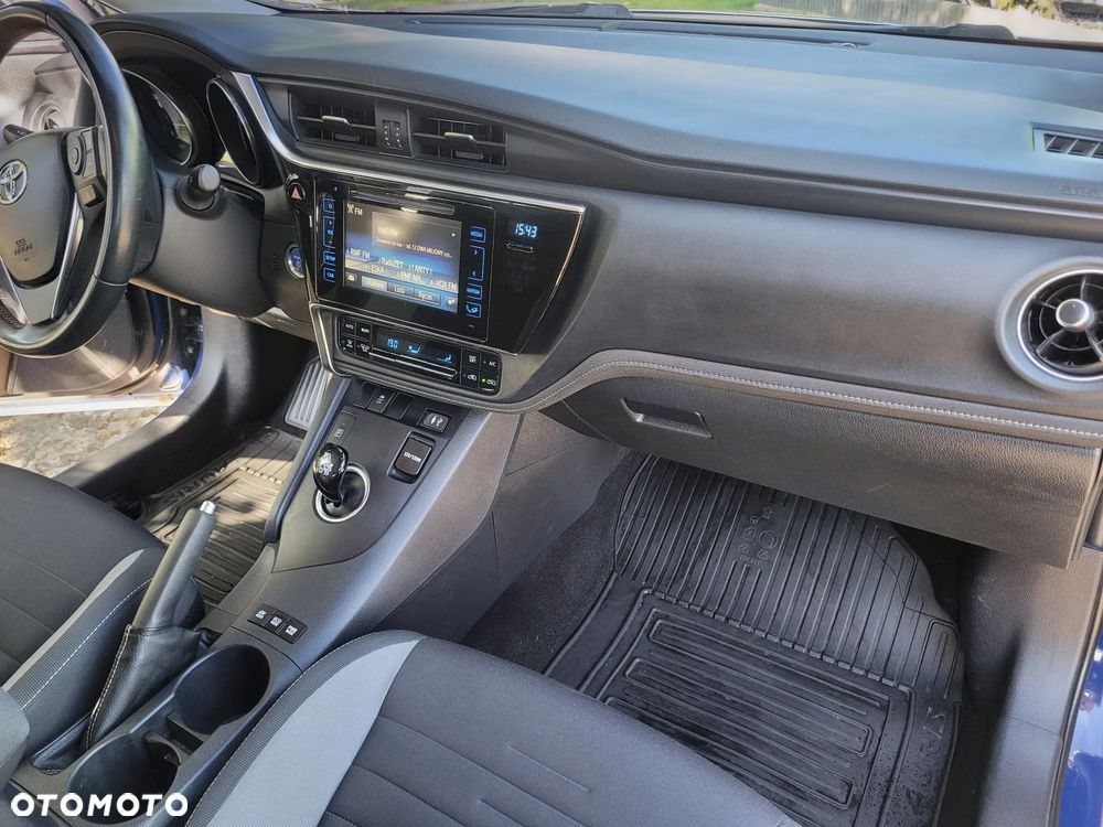 Toyota Auris - 24