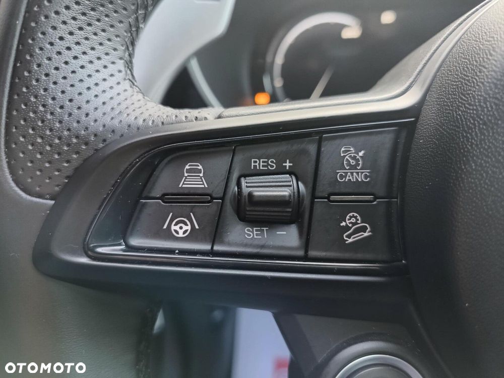 Alfa Romeo Stelvio 2.0 Turbo Veloce Q4 - 25