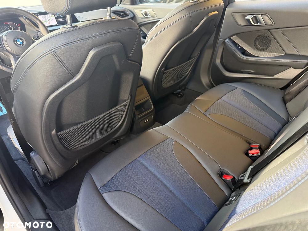 BMW Seria 1 118i M Sport - 10