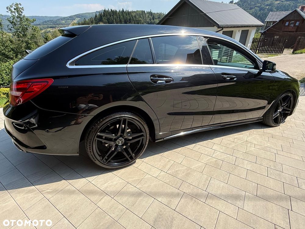 Mercedes-Benz CLA 180 7G-DCT AMG Line - 4