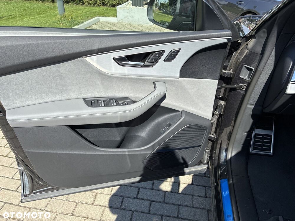 Audi Q8 - 11
